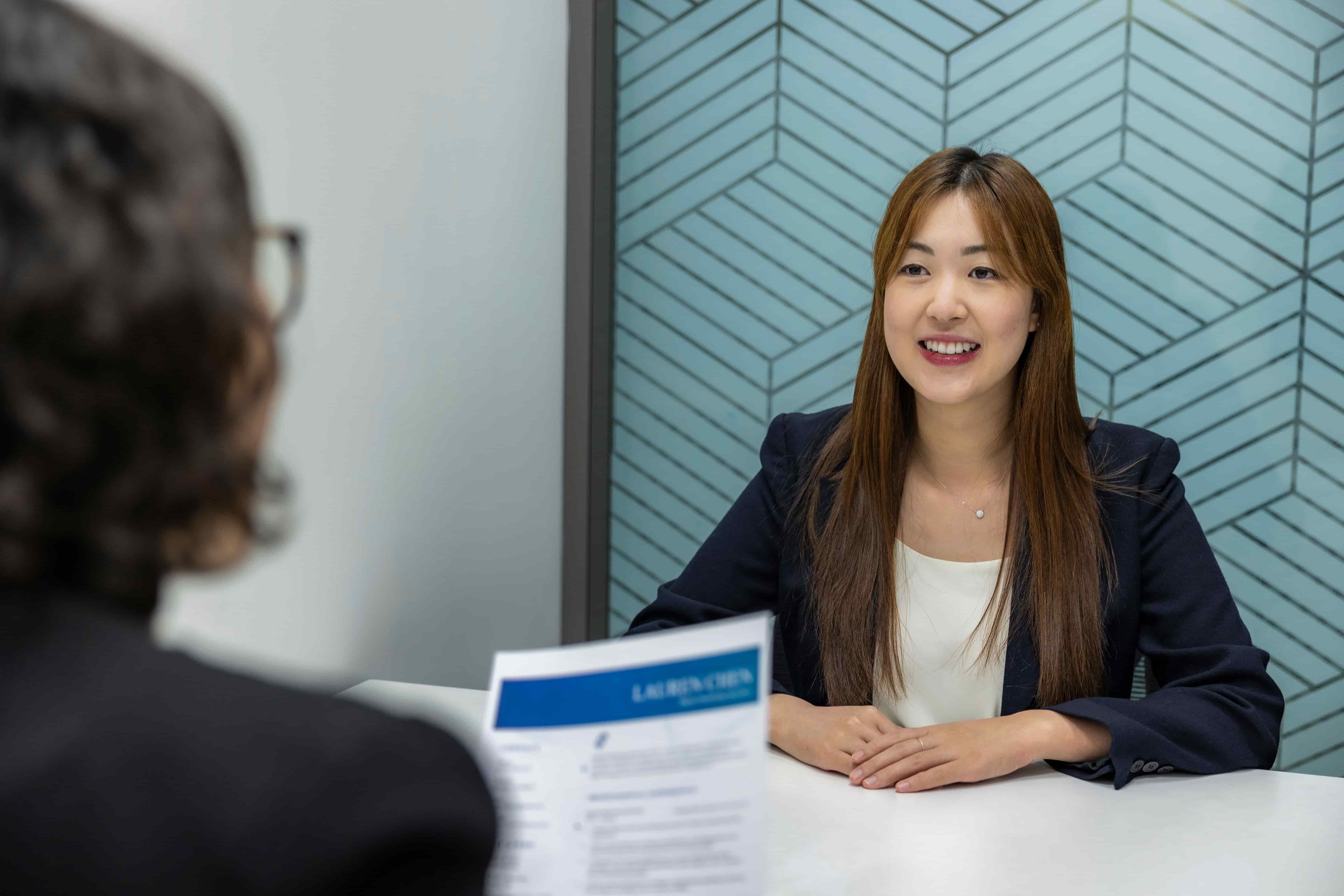 How to Answer "Tell Me About Yourself" in English