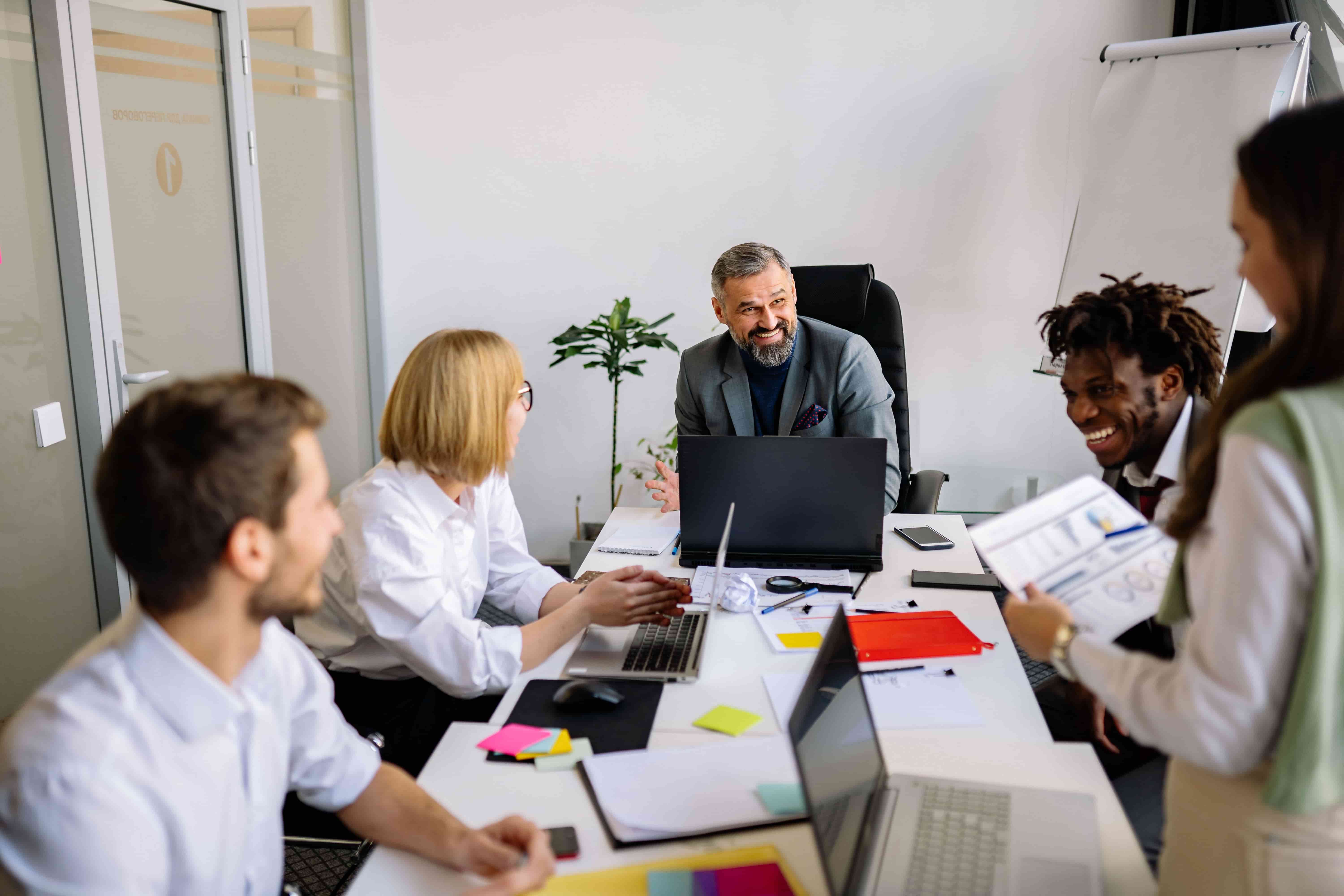 Corporate English Jargon: 25 Phrases Western Colleagues Use (and What They Mean)
